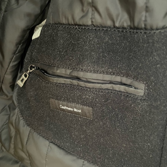 Hugo Boss Dress Jacket - Long, warm. - Picture 4 of 4